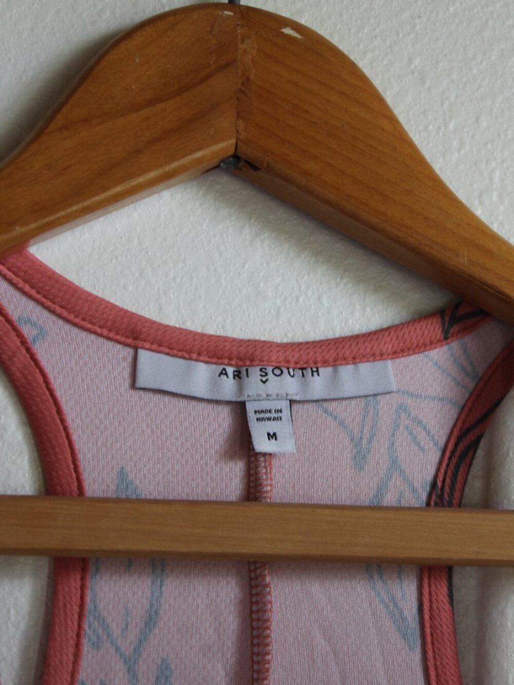 Ari South blouse size Medium - Picture 4 of 4